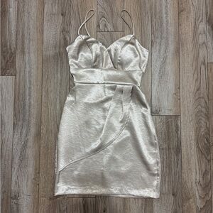 Elegant Silver Sleeveless Dress